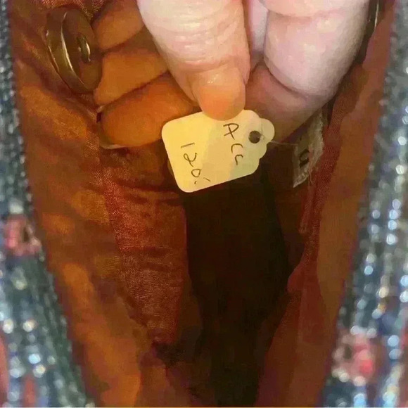 Karma Silk and and Beaded Handbag. Floral Vintage - Picture 7 of 12